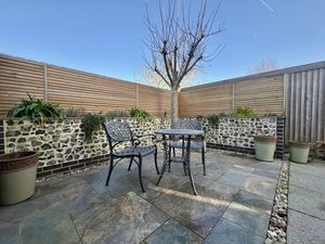 Photo 21- click for photo gallery